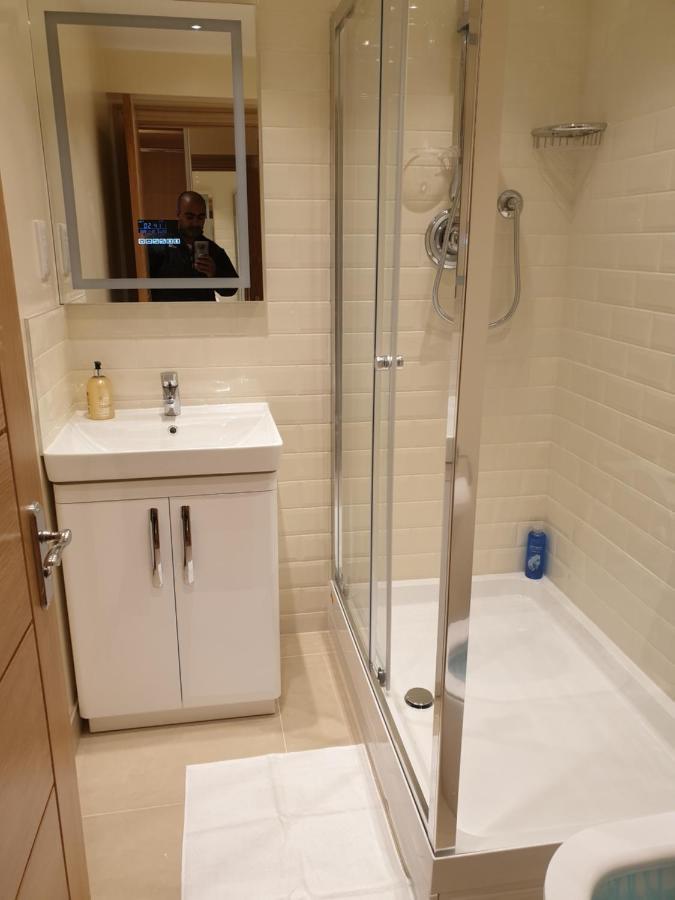 London Luxury Apartments 5 Min Walk From Ilford Station, With Free Parking Free Wifi Exteriér fotografie