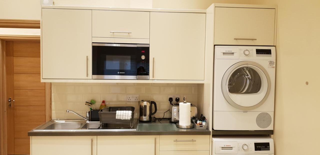 London Luxury Apartments 5 Min Walk From Ilford Station, With Free Parking Free Wifi Exteriér fotografie