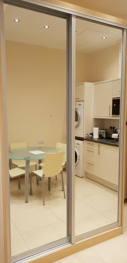 London Luxury Apartments 5 Min Walk From Ilford Station, With Free Parking Free Wifi Exteriér fotografie
